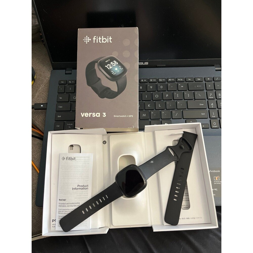 Fitbit Versa 3 Smartwatch with GPS Like New Black